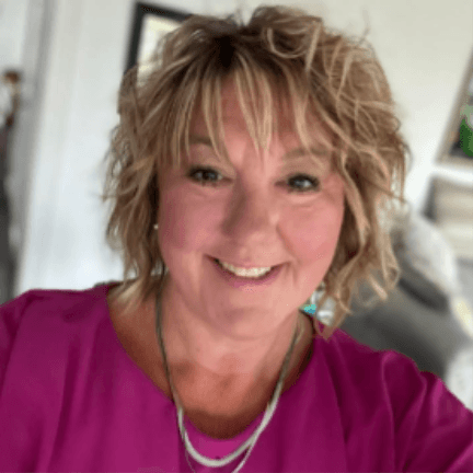 agent-Paula Mullins